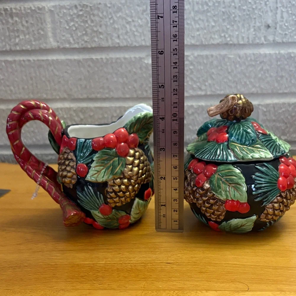 Fitz and Floyd Holiday Pine Sculpted Creamer and Sugar bowl SET with lid EUC - Picture 3 of 9